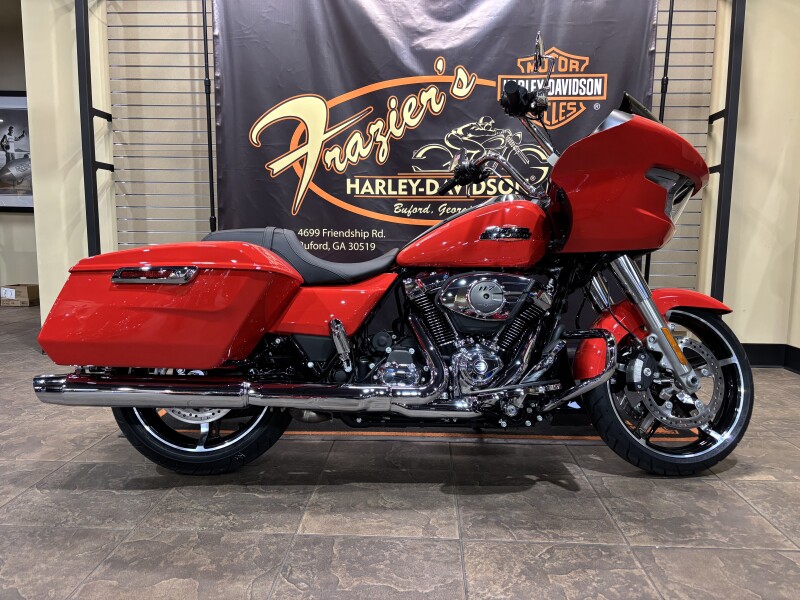2026 Harley-Davidson® Road Glide® Blood Orange Chrome Two-Up
