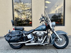 2015 Harley-Davidson® Heritage Softail® Classic FLSTC thumb 3