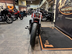 2026 Harley-Davidson® Breakout® Blood Orange - Chrome thumb 1