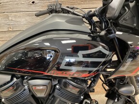2026 Harley-Davidson® Pan America® 1250 ST Vivid Black - Black thumb 2