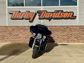 2018 Harley-Davidson Ultra Limited Vivid Black thumb 3