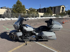 2025 Harley-Davidson® Street Glide® Ultra thumb 0