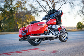 2026 Harley-Davidson Street Glide FLHX thumb 2