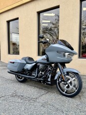 2026 Harley-Davidson® Road Glide® FLTRX thumb 2