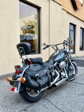 2015 Harley-Davidson® Heritage Softail® Classic FLSTC thumb 1