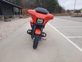 2026 Harley-Davidson® Street Glide® Blood Orange Black Trim thumb 0