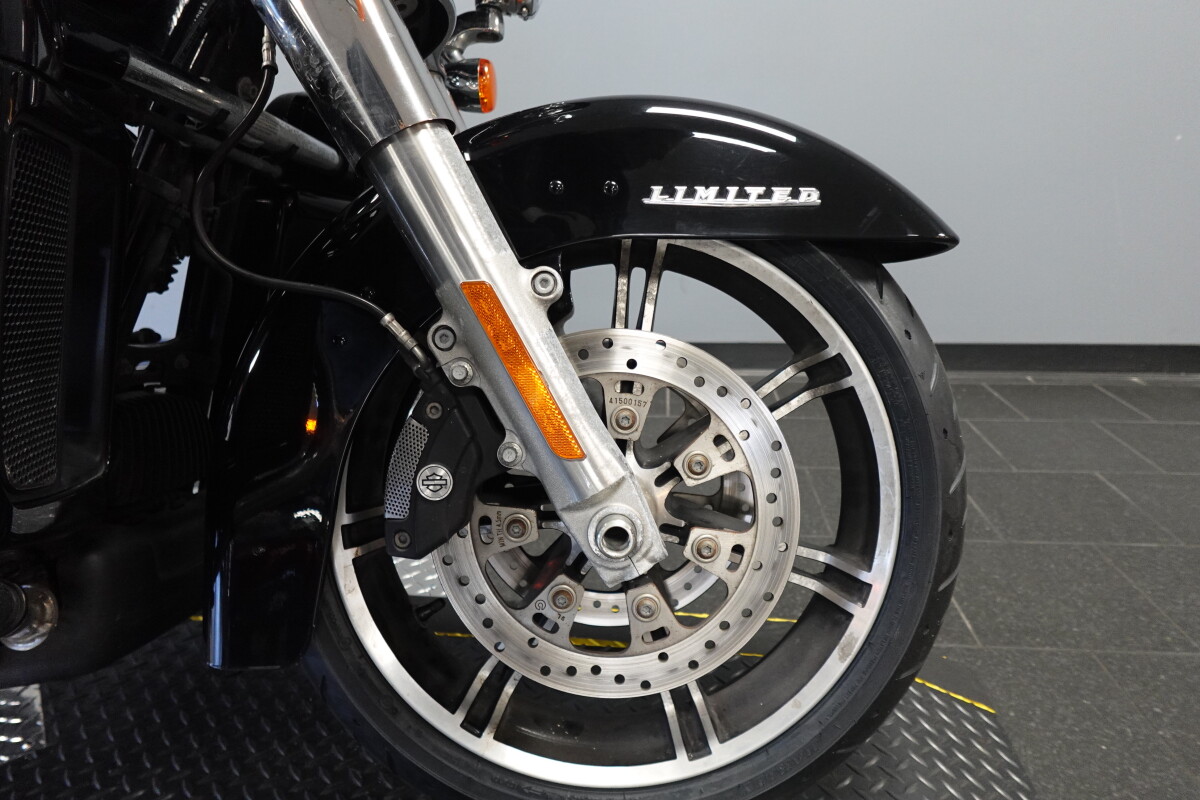2020 Harley-Davidson® Ultra Limited FLHTK, photo 10