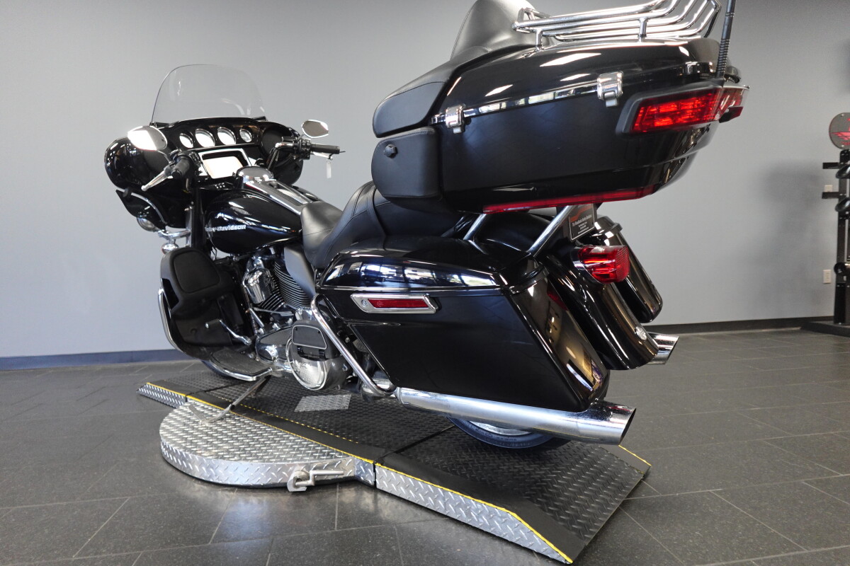2020 Harley-Davidson® Ultra Limited FLHTK, photo 6