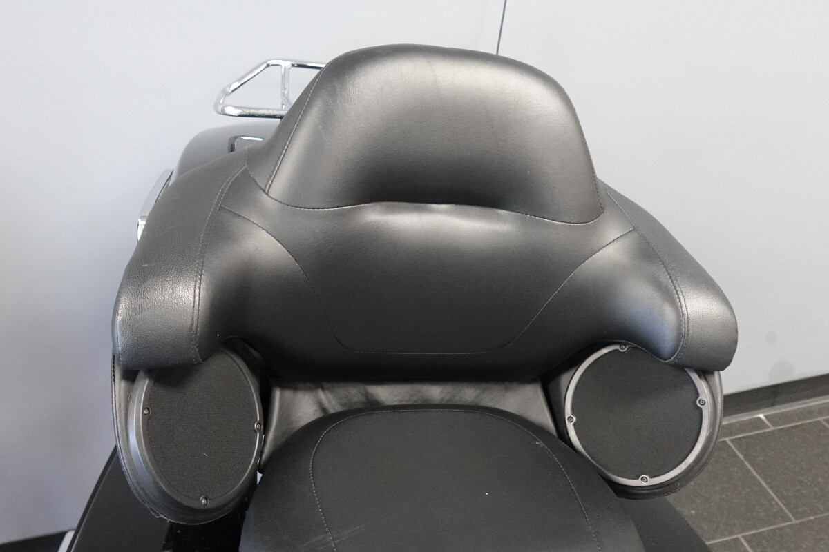 2020 Harley-Davidson® Ultra Limited FLHTK, photo 17