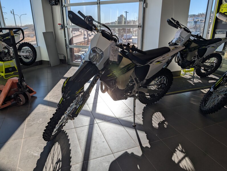 2026 Triumph TF 450-E