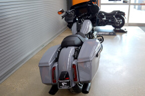 2026 Harley-Davidson® Road Glide® Dark Billiard Gray Black Trim thumb 2