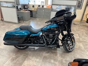 2026 Harley-Davidson® Street Glide® Teal Thunder / Vivid Black Black Trim thumb 3