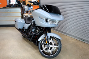 2026 Harley-Davidson® Road Glide® Dark Billiard Gray Black Trim thumb 3