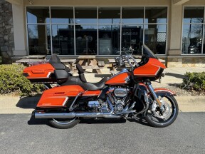 2022 Harley-Davidson® CVO™ Road Glide® Limited Wicked Orange Pearl thumb 3
