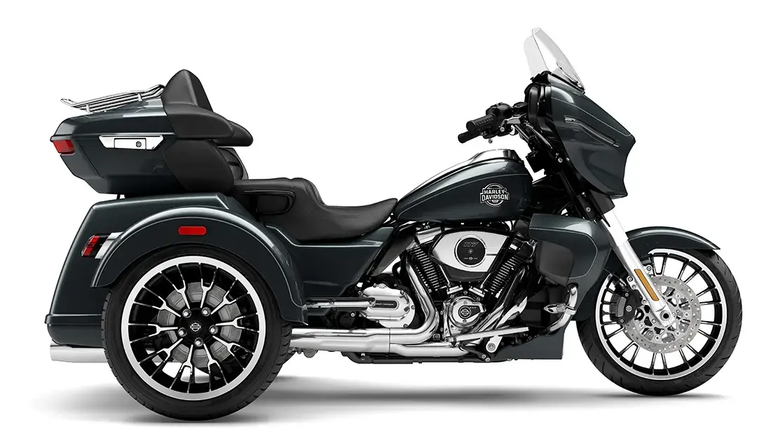 2026 Harley-Davidson® Street Glide™ 3 Limited Vivid Black Black