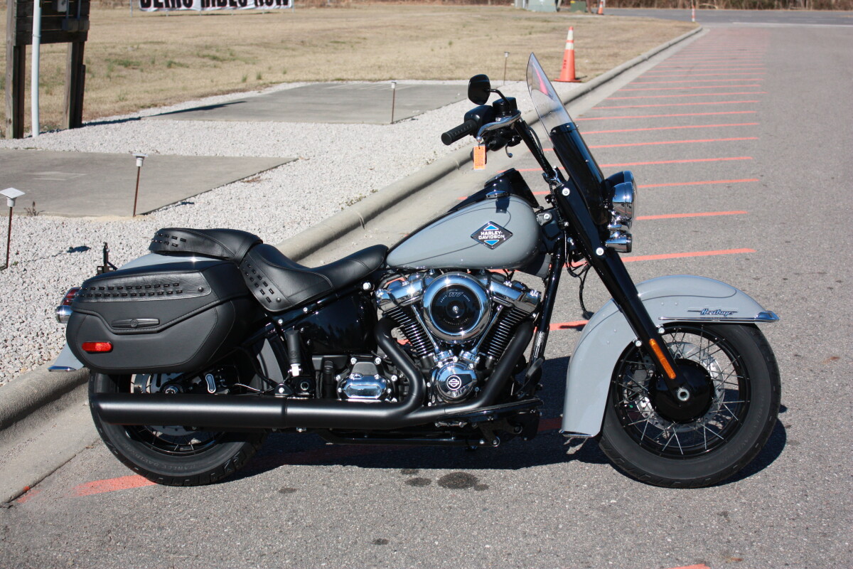 Heritage Classic® | Black Sheep Harley-Davidson