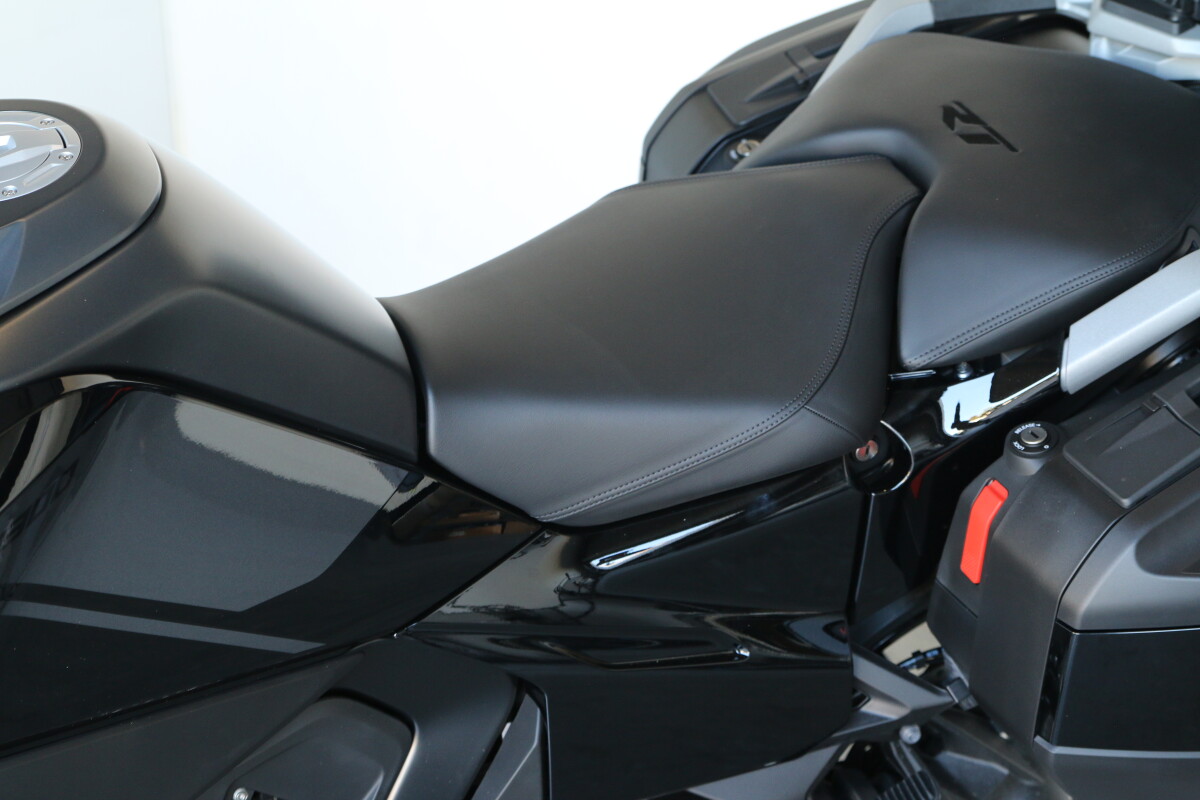 On Sale 2026 BMW R 1300 RT, photo 23