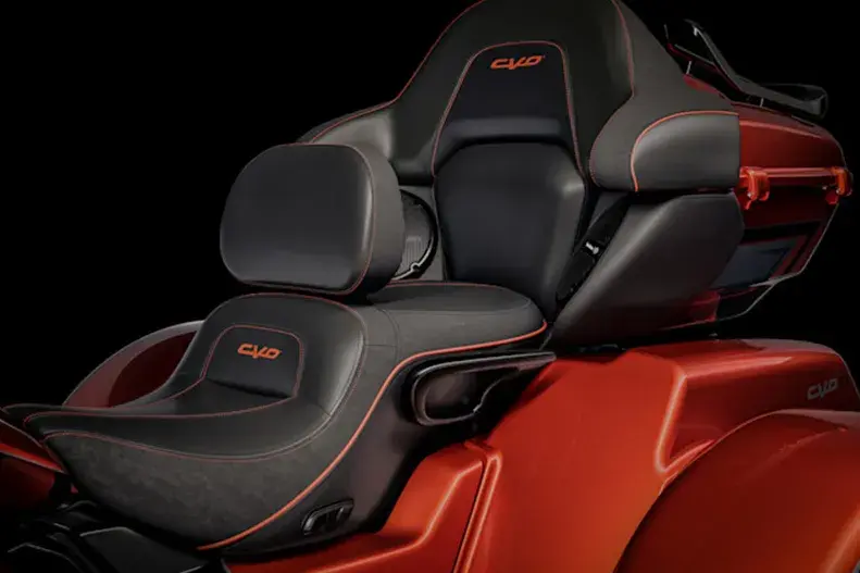Heated Seats + Controls