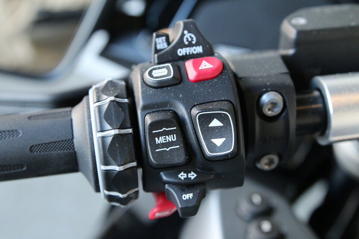 On Sale 2026 BMW R 1300 RT, photo 29