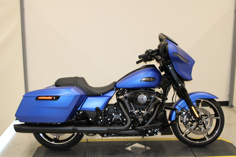 2026 Harley-Davidson Street Glide Grand American Touring FLHX