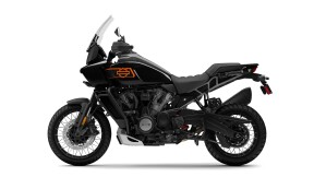 2026 Harley-Davidson® Pan America® 1250 Special Vivid Black Laced Wheels thumb 2