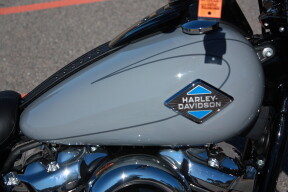 2026 Harley-Davidson® Heritage Classic FLHC thumb 1