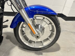 2025 Harley-Davidson® Fat Boy® Blue Burst FLFB thumb 2