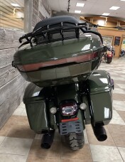 2026 Harley-Davidson® Street Glide® Olive Steel Metallic / Vivid Black Black Trim thumb 2