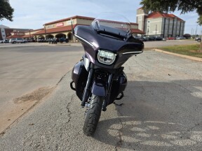 2025 Harley-Davidson® Street Glide® Ultra thumb 2