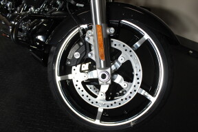 2026 Harley-Davidson® Street Glide® FLHX thumb 0
