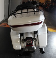 2026 Harley-Davidson® Street Glide Limited FLHXL thumb 1