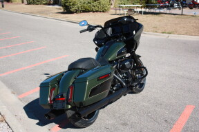 2026 Harley-Davidson® Road Glide™ FLTRX thumb 2