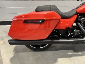 2026 Harley-Davidson® Street Glide® Blood Orange FLHX thumb 0
