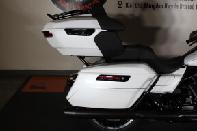 2026 Harley-Davidson® Street Glide Limited FLHXL thumb 3