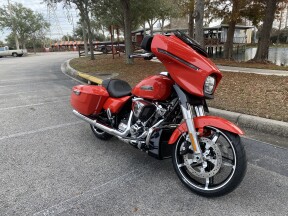 2026 Harley-Davidson® Street Glide® thumb 3