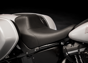 2026 Harley-Davidson® Low Rider® ST White Onyx Pearl - Black Finish thumb 0