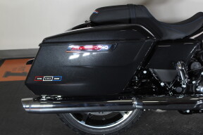 2026 Harley-Davidson® Street Glide® FLHX thumb 3