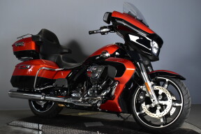 2025 Harley-Davidson® Street Glide™ Ultra FLHXU thumb 2