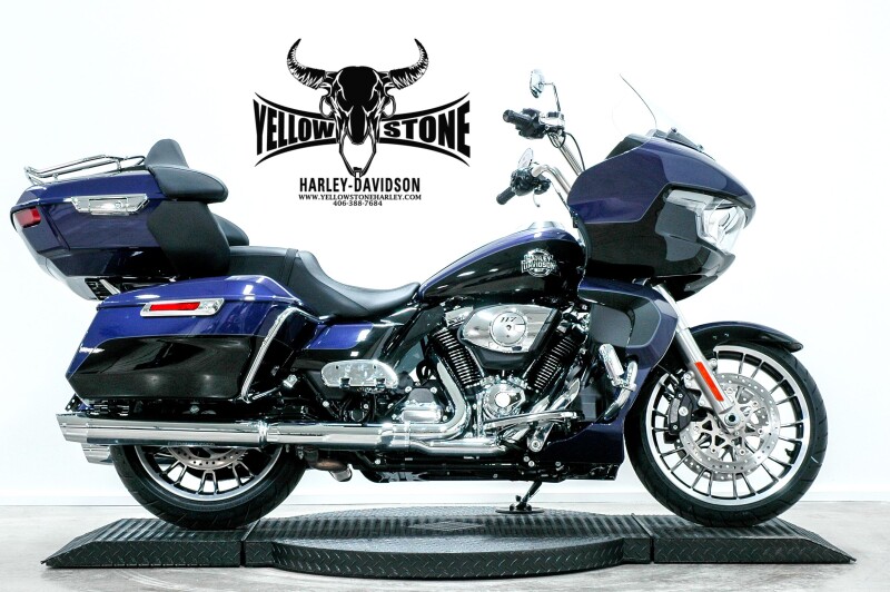 2026 Harley-Davidson® Road Glide® Purple Abyss - Chrome