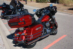 2013 Harley-Davidson® Ultra Classic® Electra Glide® FLHTCU thumb 2