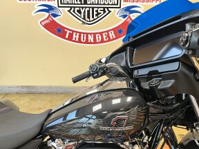 2026 Harley-Davidson Street Glide Enthusiast Edition  thumb 3