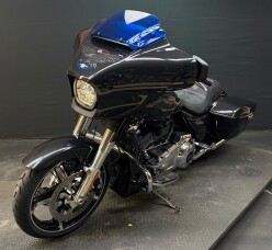 Harley-Davidson® Street Glide® 2026 FLHX MIDNIGHT EMBER thumb 0