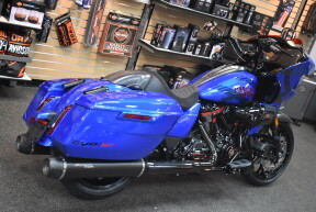 FLTRXSTSE 2026 CVO Road Glide ST thumb 2