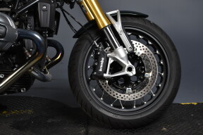 2024 BMW Motorrad R 12 nineT 24R9 thumb 1