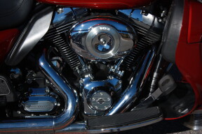 2013 Harley-Davidson® Ultra Classic® Electra Glide® FLHTCU thumb 0