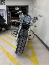 2009 Suzuki Boulevard C90T - Black/Grey thumb 2
