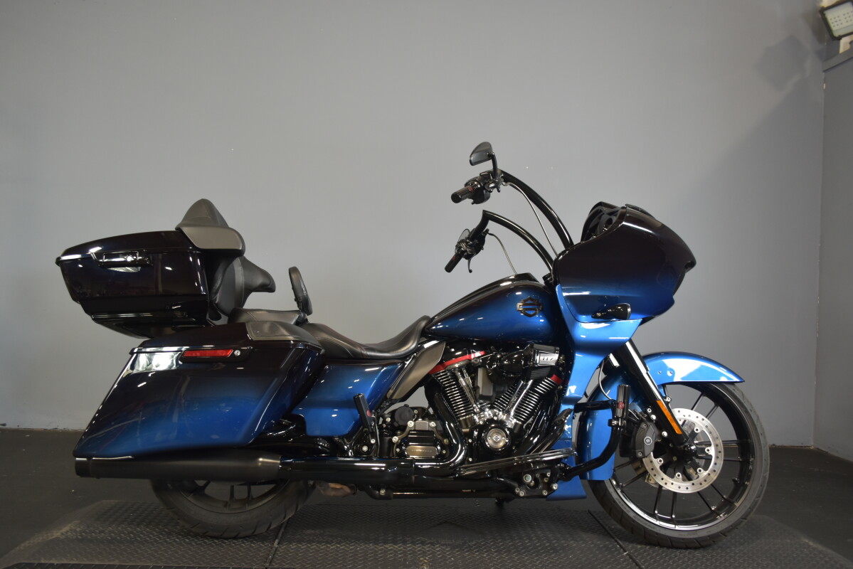 2020 Harley-Davidson® CVO™ Street Glide® FLHXSE | Huntington Beach