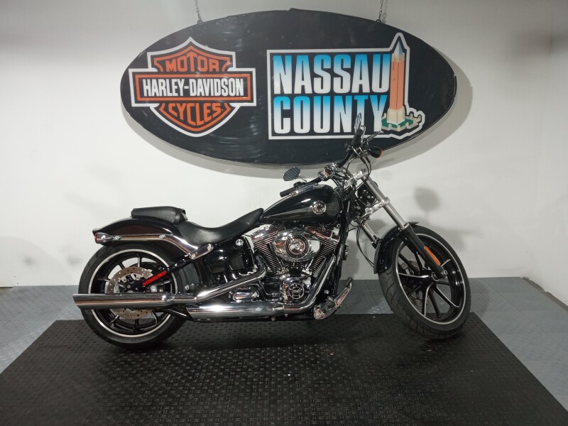 2014 Harley-Davidson® Breakout® - Vivid Black