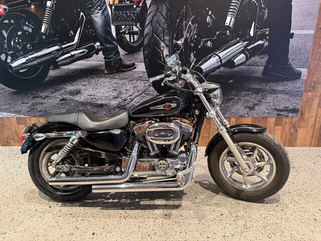 MY11 Harley-Davidson® XL1200 Custom Vivid Black