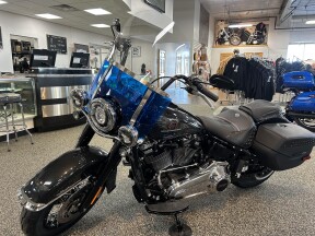 2026 Harley-Davidson® FLHC Heritage Classic- Enthusiast thumb 3